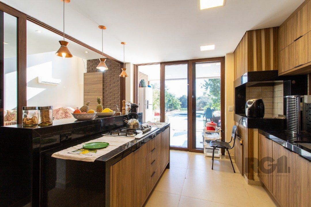 Casa de Condomínio à venda com 4 quartos, 226m² - Foto 25