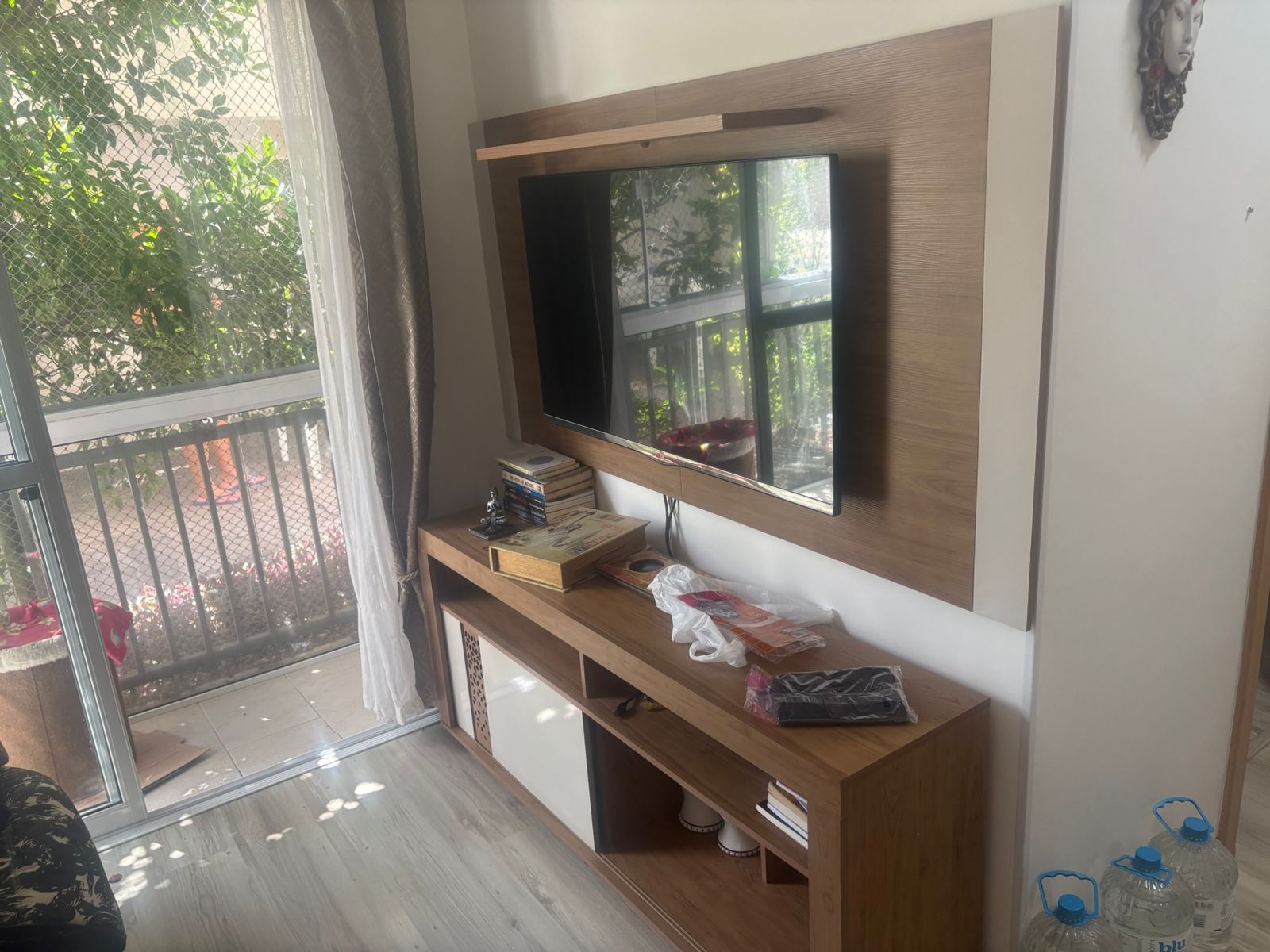 Apartamento com dois quartos e dois banheiros Zona Sul