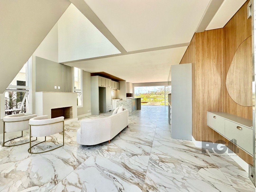 Casa de Condomínio à venda com 4 quartos, 330m² - Foto 4