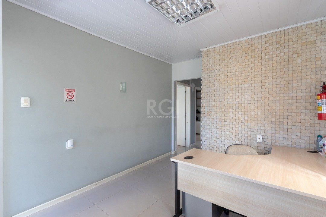Casa à venda com 5 quartos, 199m² - Foto 20