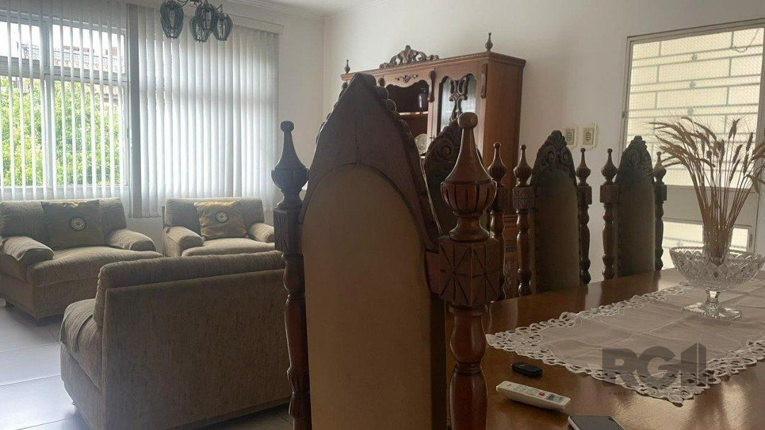 Casa, 4 quartos, 272 m² - Foto 2