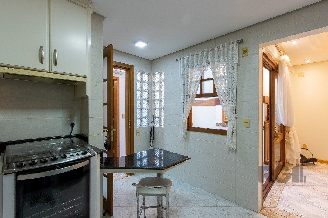 Casa de Condomínio à venda com 4 quartos, 216m² - Foto 11