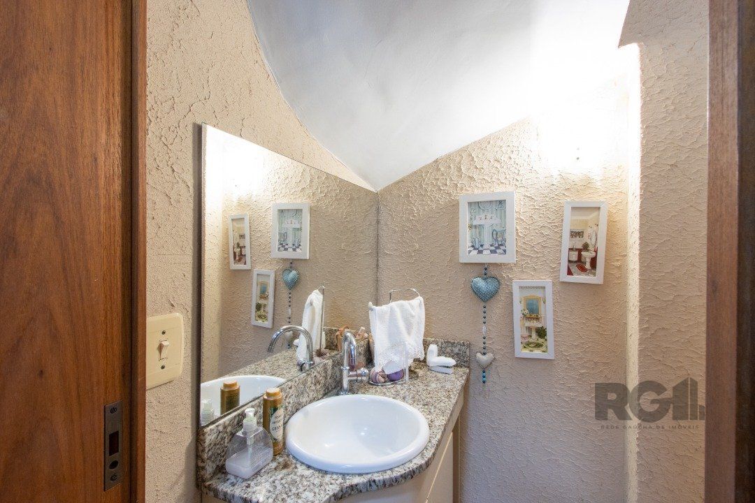 Casa de Condomínio à venda com 3 quartos, 186m² - Foto 3