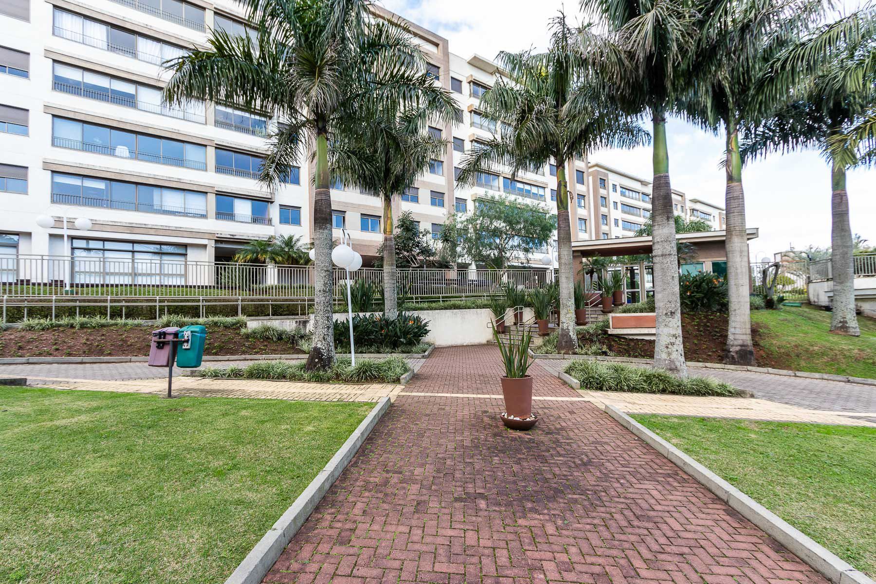 Apartamento, 2 dormitórios no bairro Cavalhada em Porto Alegre para Comprar