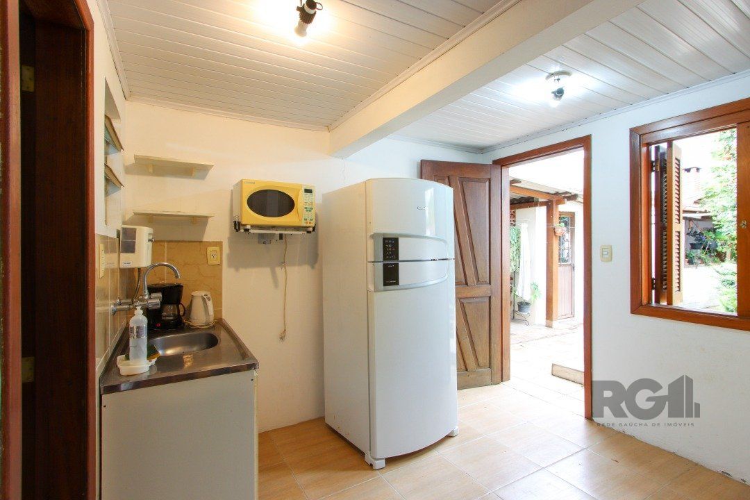 Casa à venda com 4 quartos, 200m² - Foto 44
