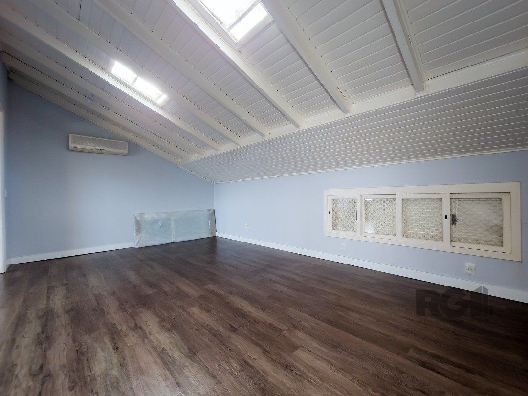 Casa de Condomínio à venda com 3 quartos, 239m² - Foto 34