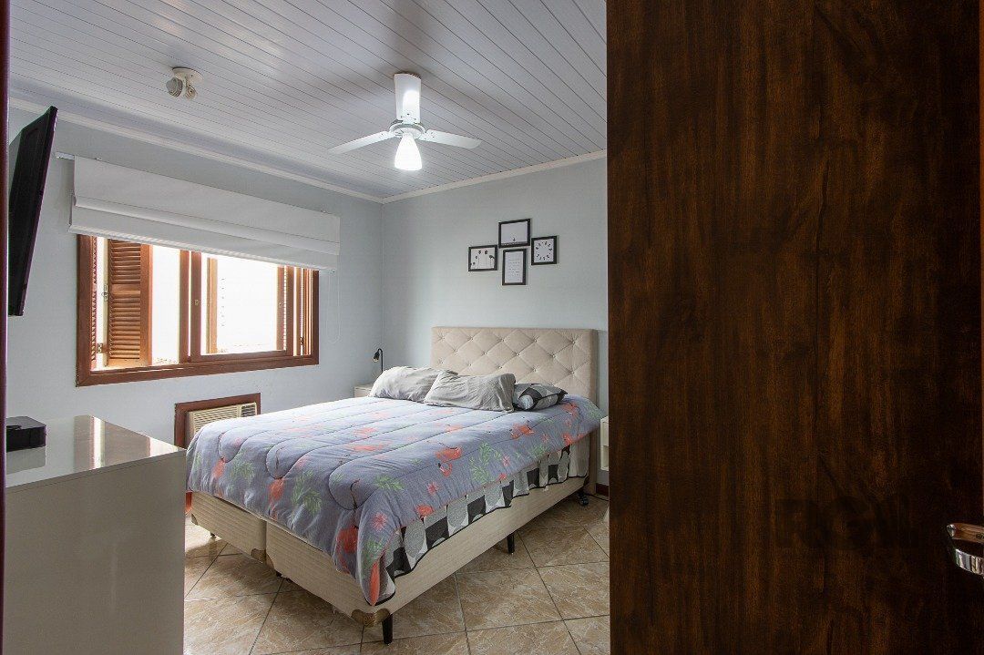 Casa à venda com 3 quartos, 250m² - Foto 37
