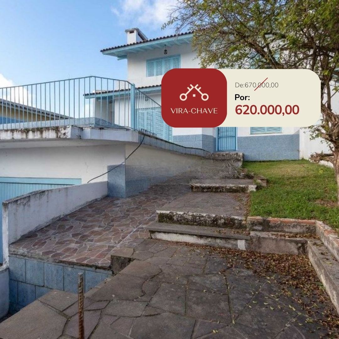 Casa com piscina em localização nobre no bairro Tristeza com vista para Rio Guaíba.