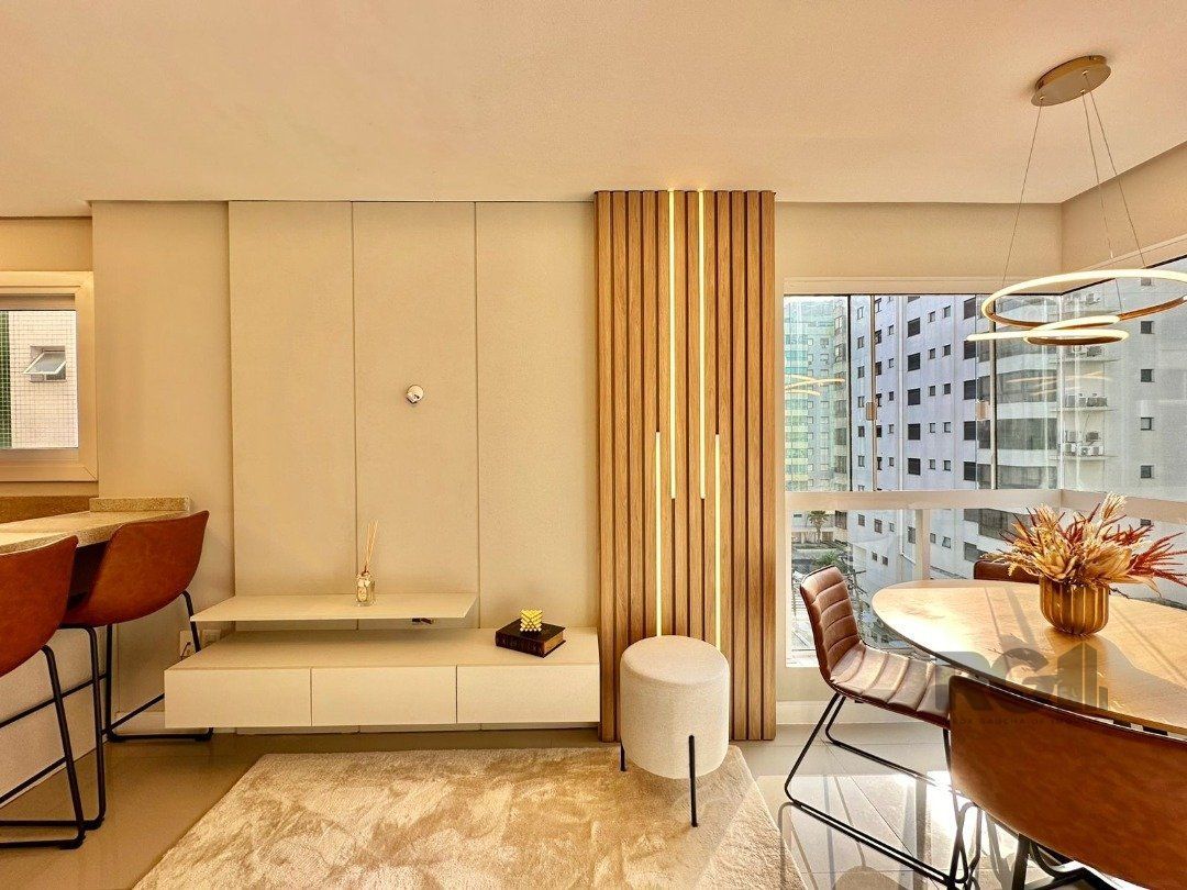 Apartamento à venda com 2 quartos, 87m² - Foto 11