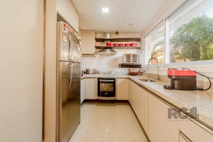 Casa de Condomínio à venda com 3 quartos, 201m² - Foto 8