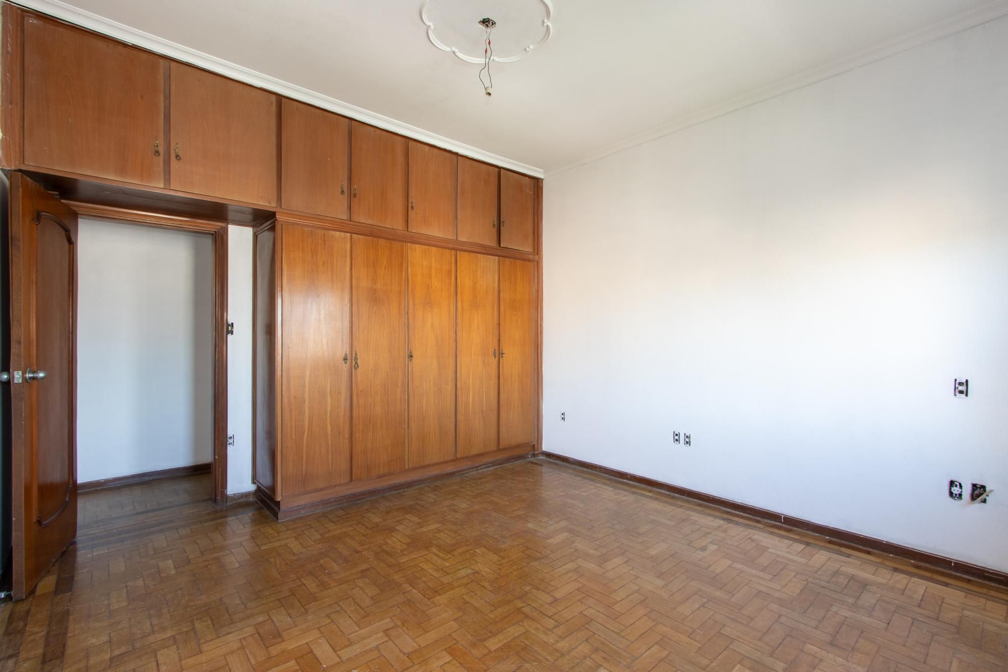Apartamento à venda com 3 quartos, 238m² - Foto 22