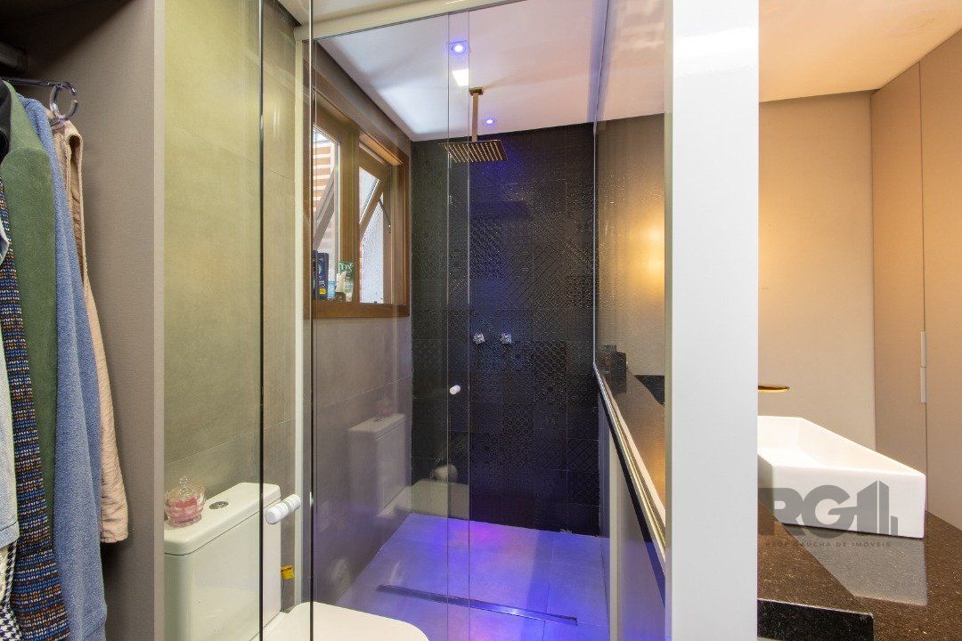 Casa de Condomínio à venda com 3 quartos, 231m² - Foto 33