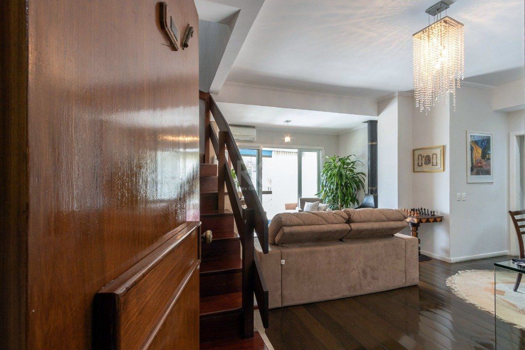 Cobertura à venda com 3 quartos, 255m² - Foto 4
