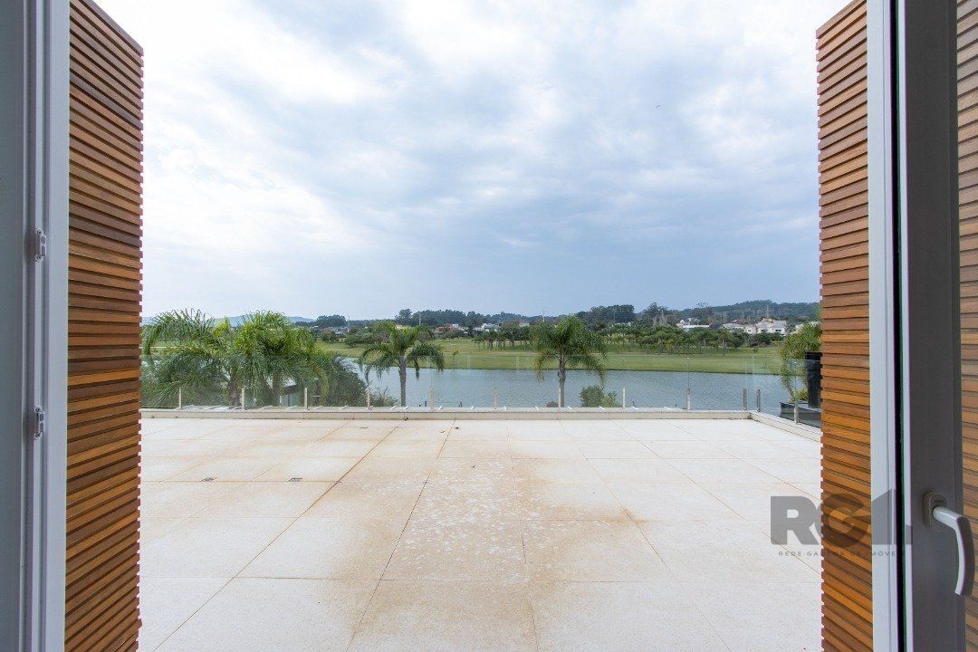 Casa de Condomínio à venda com 4 quartos, 350m² - Foto 56