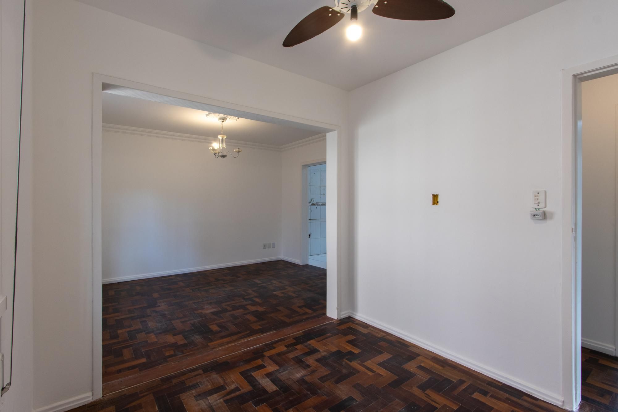 Apartamento para Venda - 77m², 3 dormitórios, 1 vaga - Bairro Teresópolis — foto 5