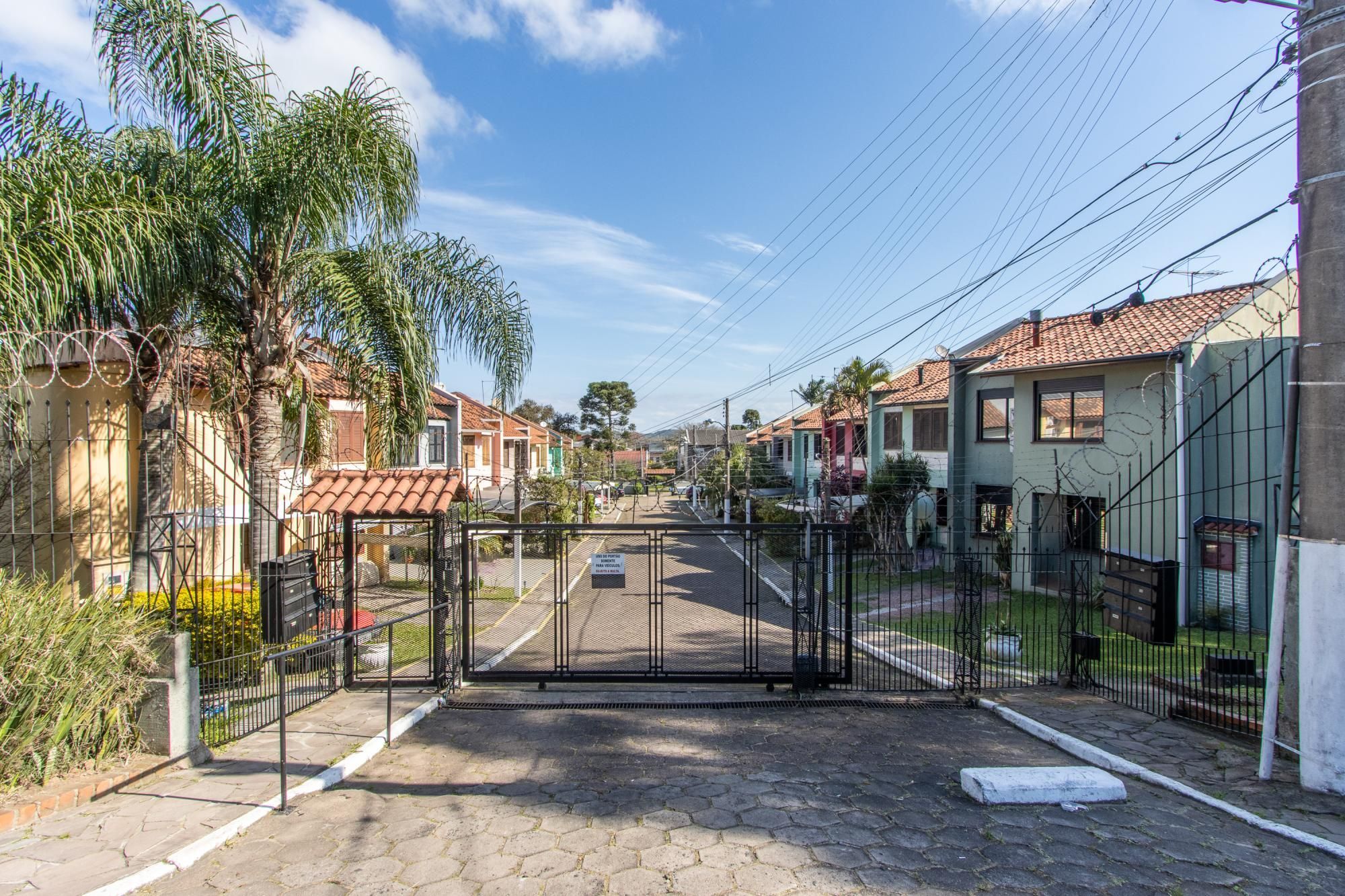 Casa em condominio na zona Sul.