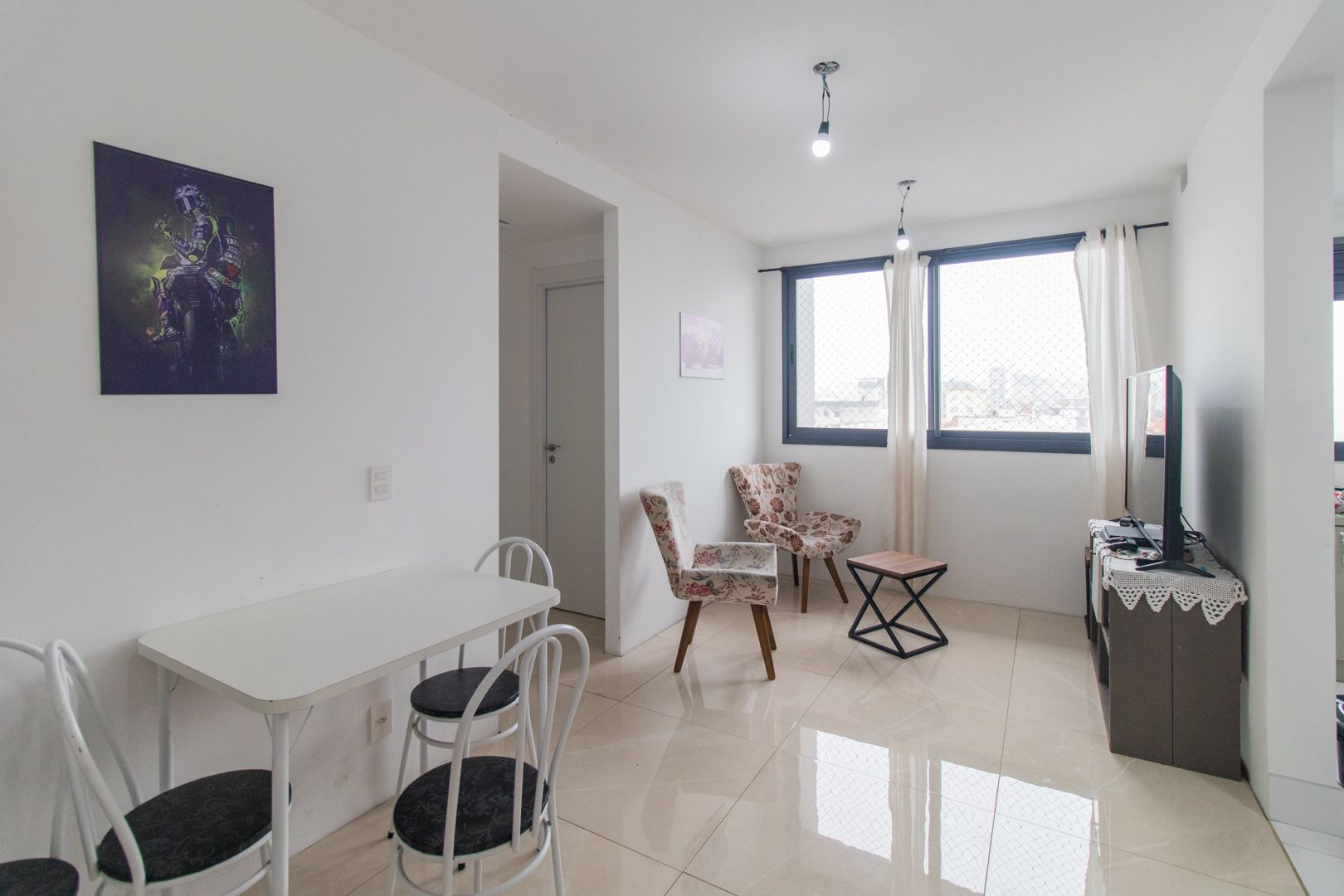 Apartamento à venda com 2 quartos, 58m² - Foto 2