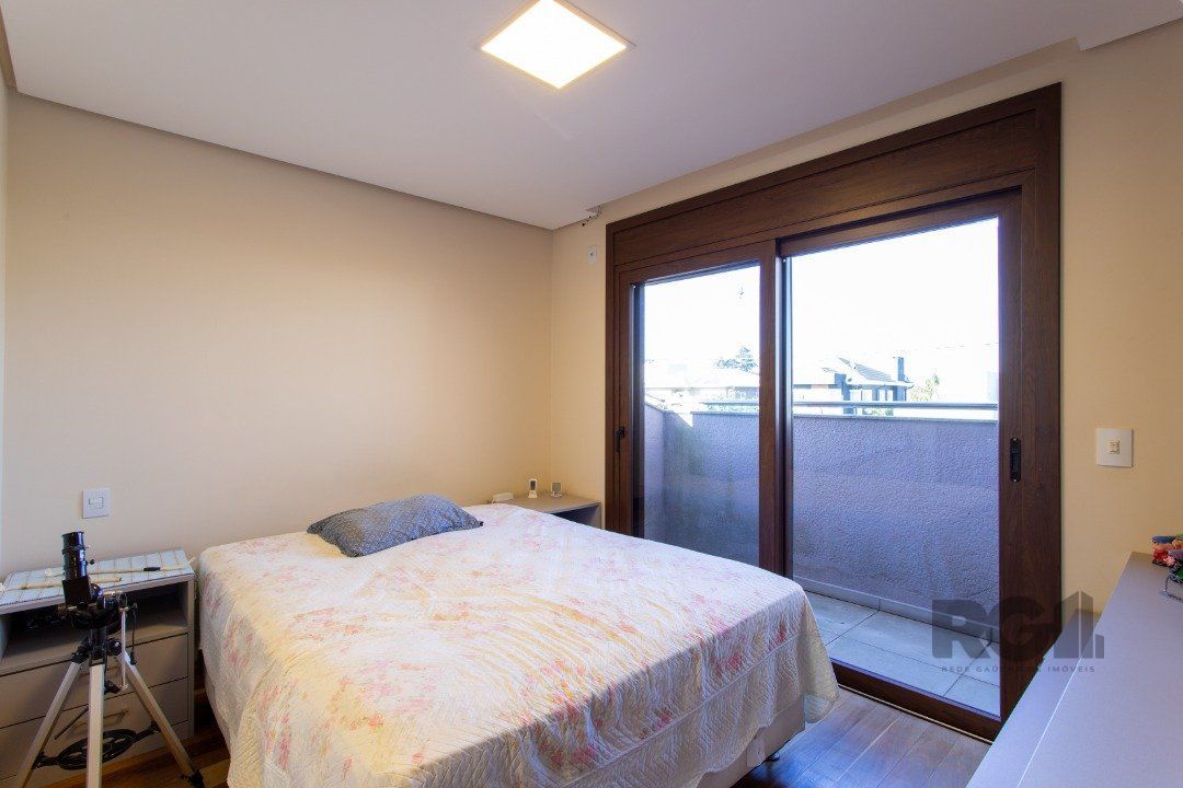 Casa de Condomínio à venda com 4 quartos, 226m² - Foto 51