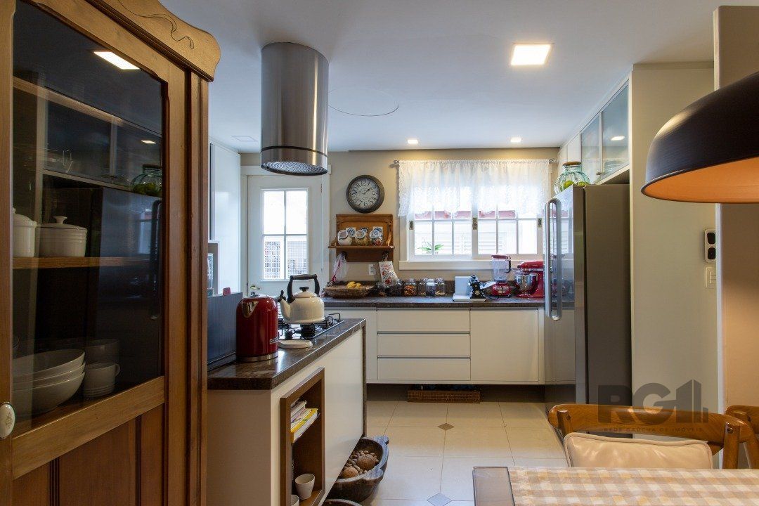 Casa de Condomínio à venda com 3 quartos, 330m² - Foto 18