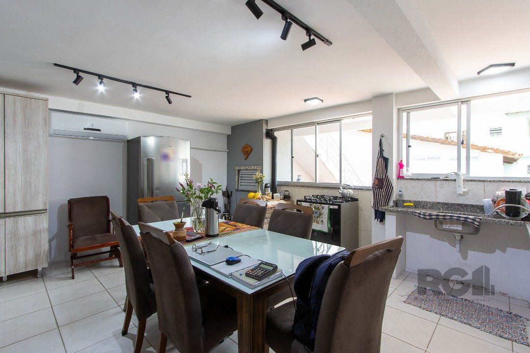 Casa à venda com 3 quartos, 250m² - Foto 54