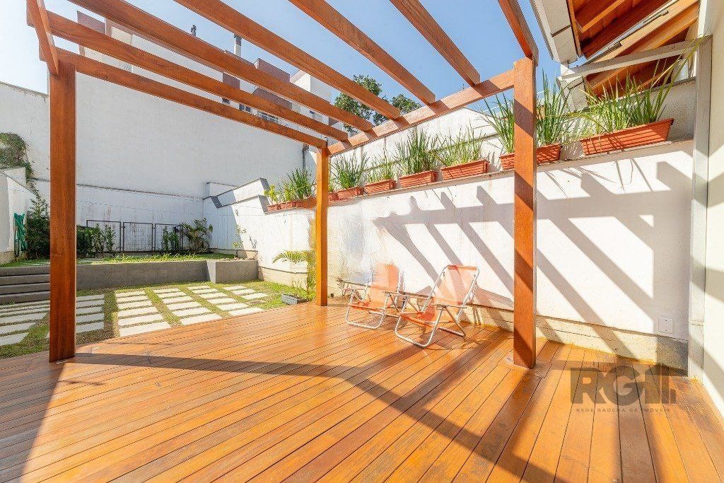 Casa à venda com 3 quartos, 236m² - Foto 14