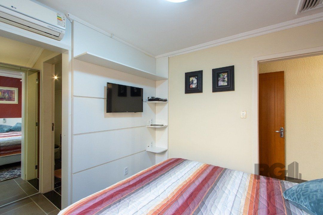 Casa, 4 quartos, 285 m² - Foto 41