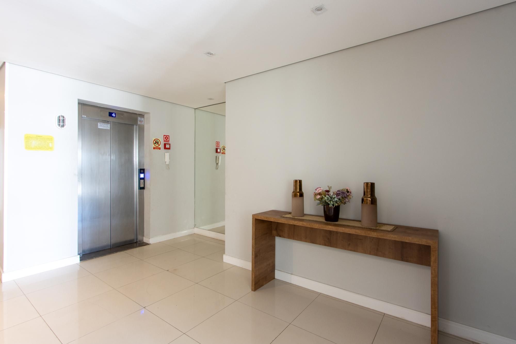 Apartamento à venda com 2 quartos, 64m² - Foto 30