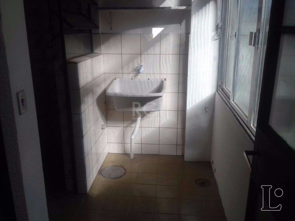 Apartamento à venda com 2 quartos, 75m² - Foto 28