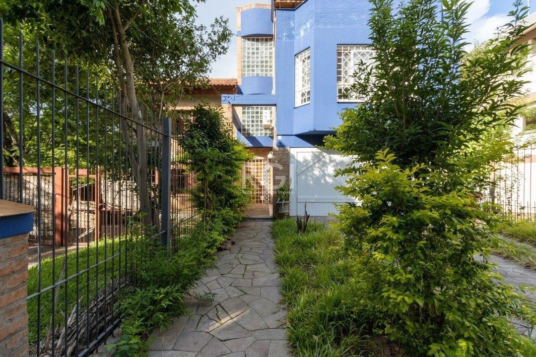 Casa à venda com 3 quartos, 342m², 1 suíte, 2 vagas, Rua Professor Emilio Meyer no bairro Vila Conceição em Porto Alegre