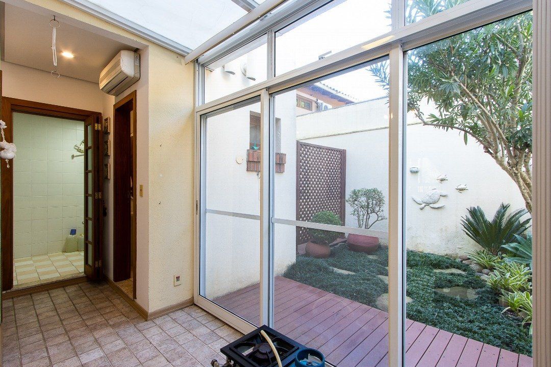 Casa de Condomínio à venda com 4 quartos, 216m² - Foto 14