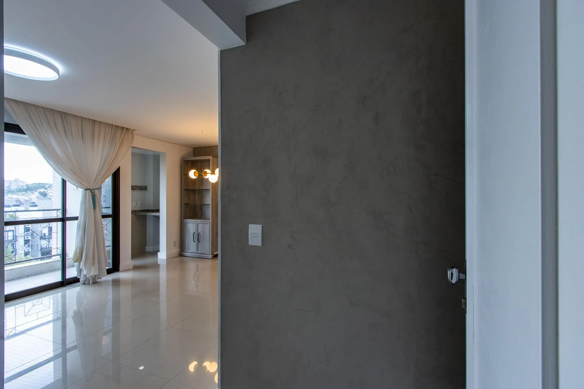 Apartamento com 100m², 2 dormitórios no bairro Tristeza em Porto Alegre para Comprar