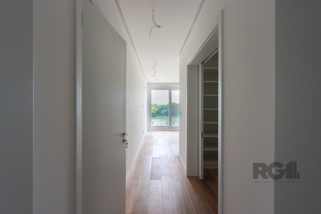Casa de Condomínio à venda com 4 quartos, 300m² - Foto 36