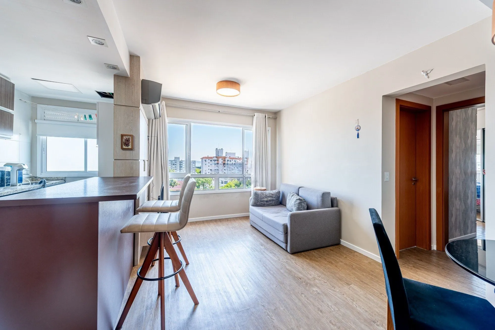 Apartamento com 60m², 2 dormitórios no bairro Tristeza em Porto Alegre para Comprar