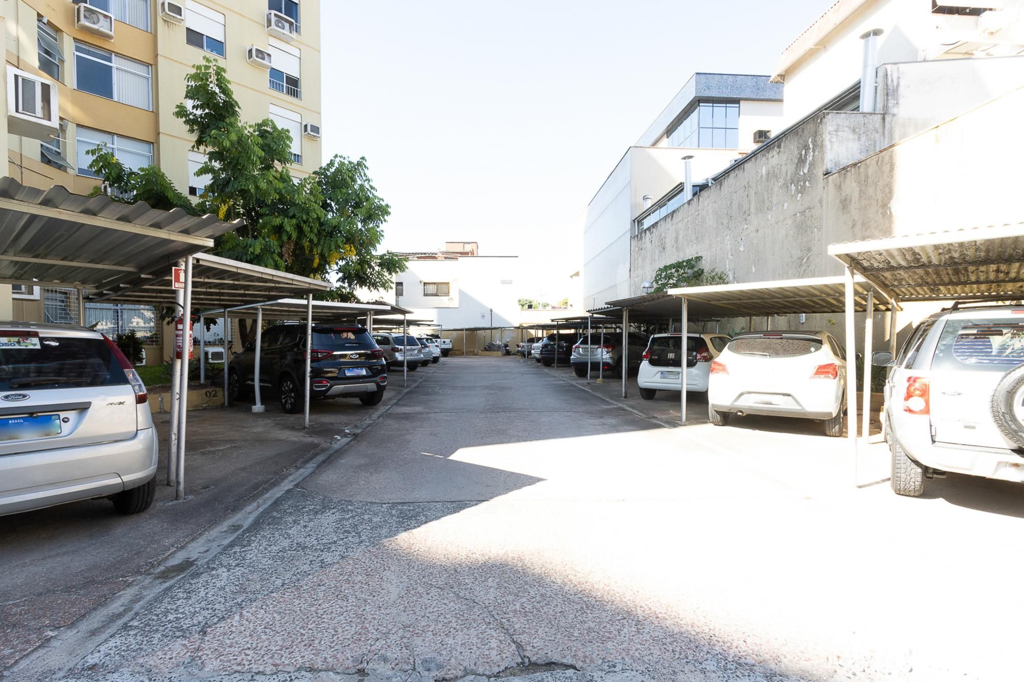 Apartamento à venda com 2 quartos, 64m² - Foto 31