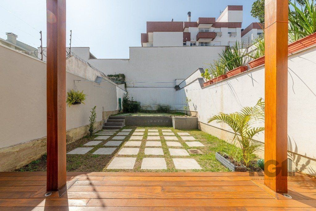 Casa à venda com 3 quartos, 236m² - Foto 16