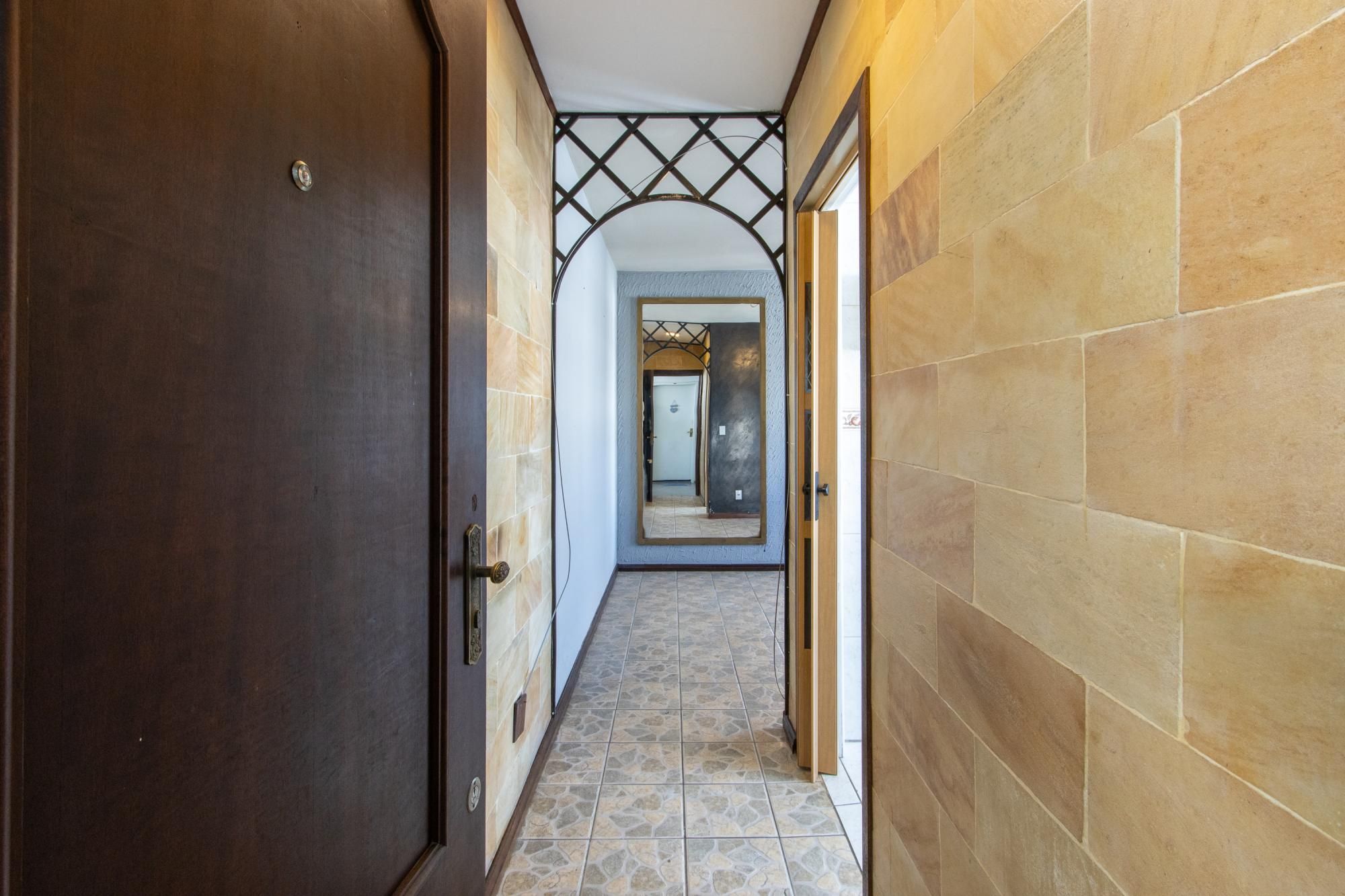 Apartamento com 69m², 3 dormitórios no bairro Camaquã em Porto Alegre para Comprar
