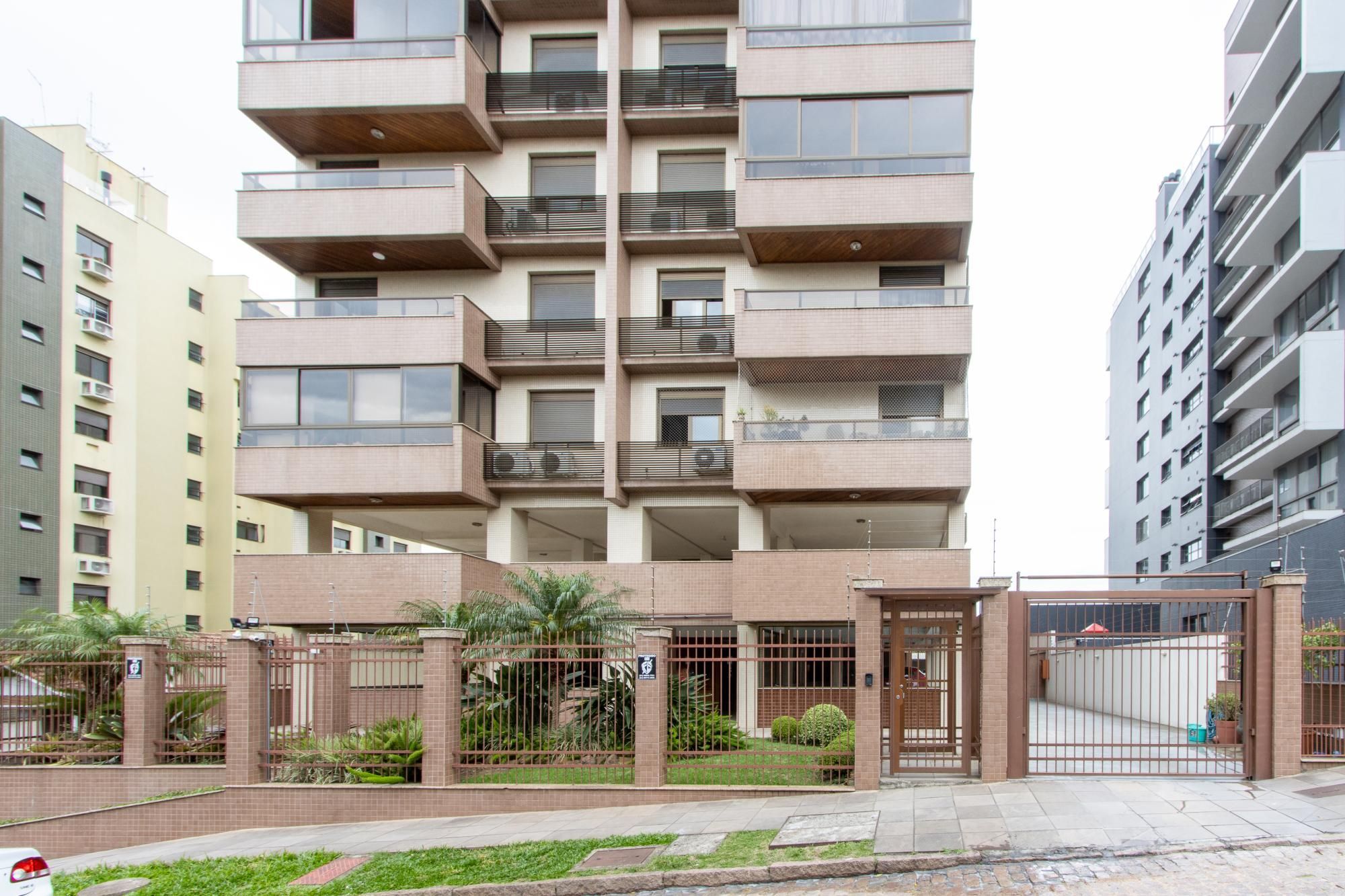 Apartamento com 133 m², 3 quartos na Tristeza