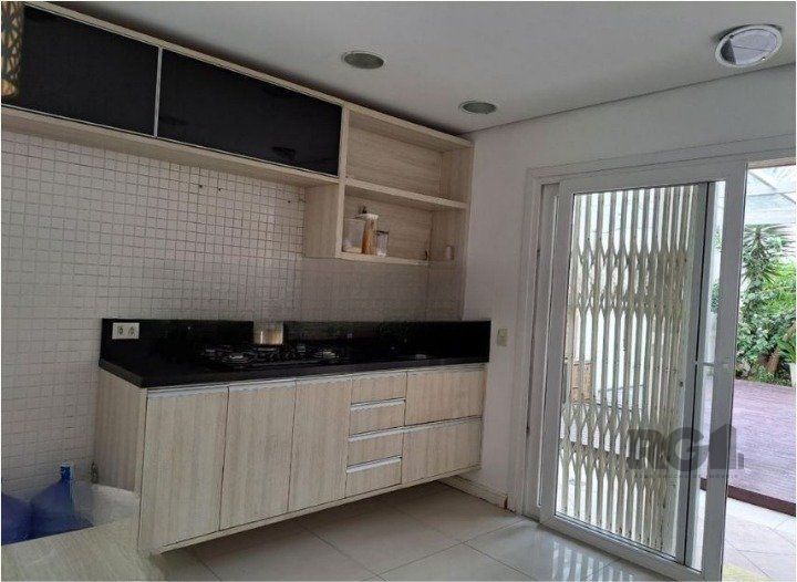 Casa à venda com 3 quartos, 181m² - Foto 11
