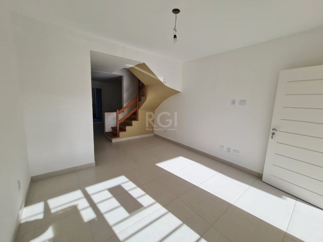 Casa à venda com 3 quartos, 133m² - Foto 2