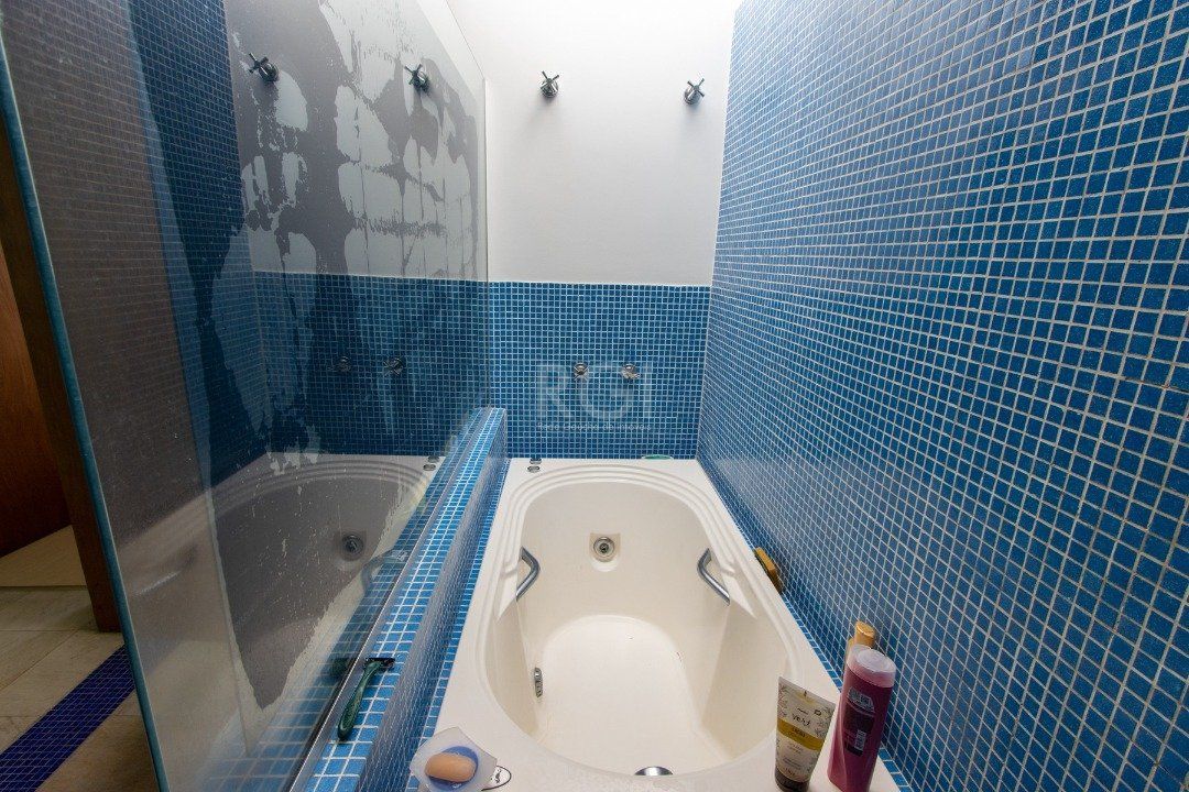 Casa, 4 quartos, 286 m² - Foto 56