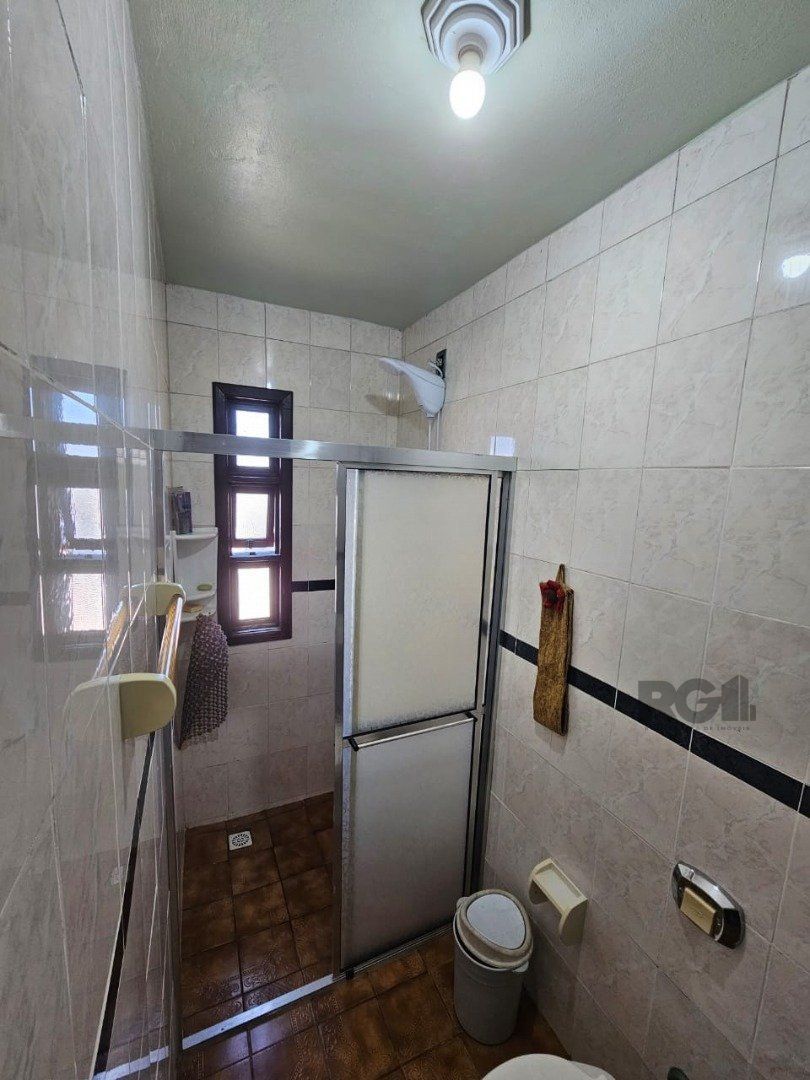 Casa à venda com 4 quartos, 220m² - Foto 20