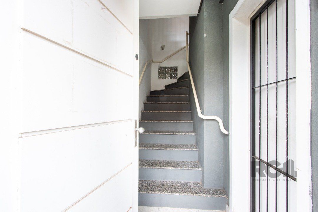 Casa à venda com 3 quartos, 195m² - Foto 3