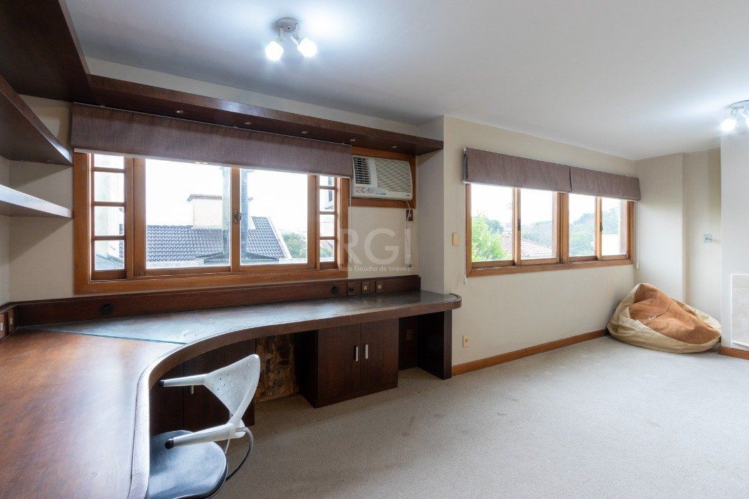Casa de Condomínio à venda com 4 quartos, 215m² - Foto 50