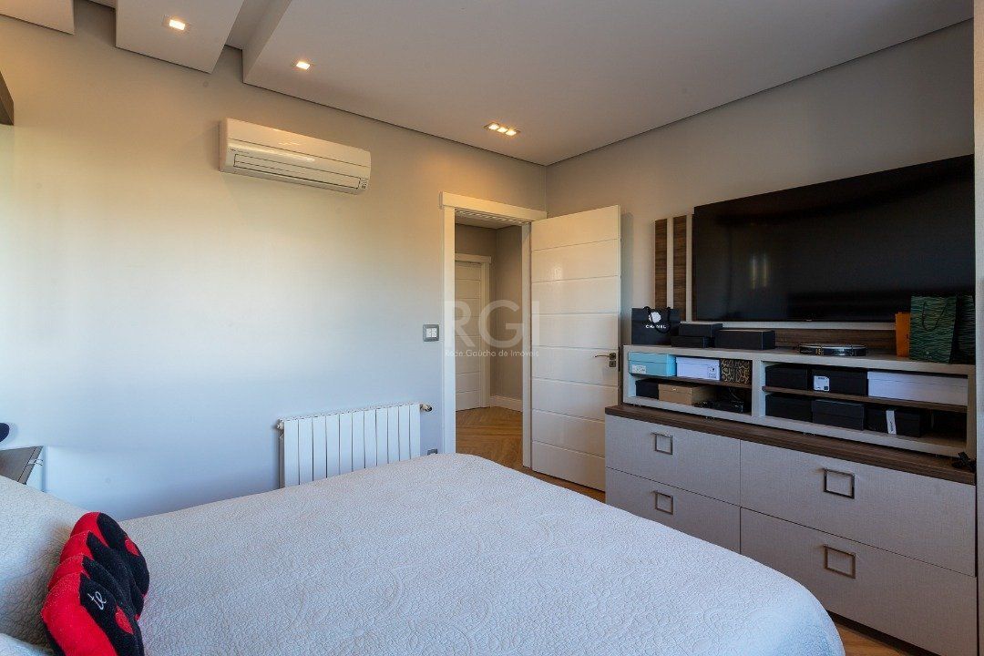 Casa à venda com 3 quartos, 320m² - Foto 42