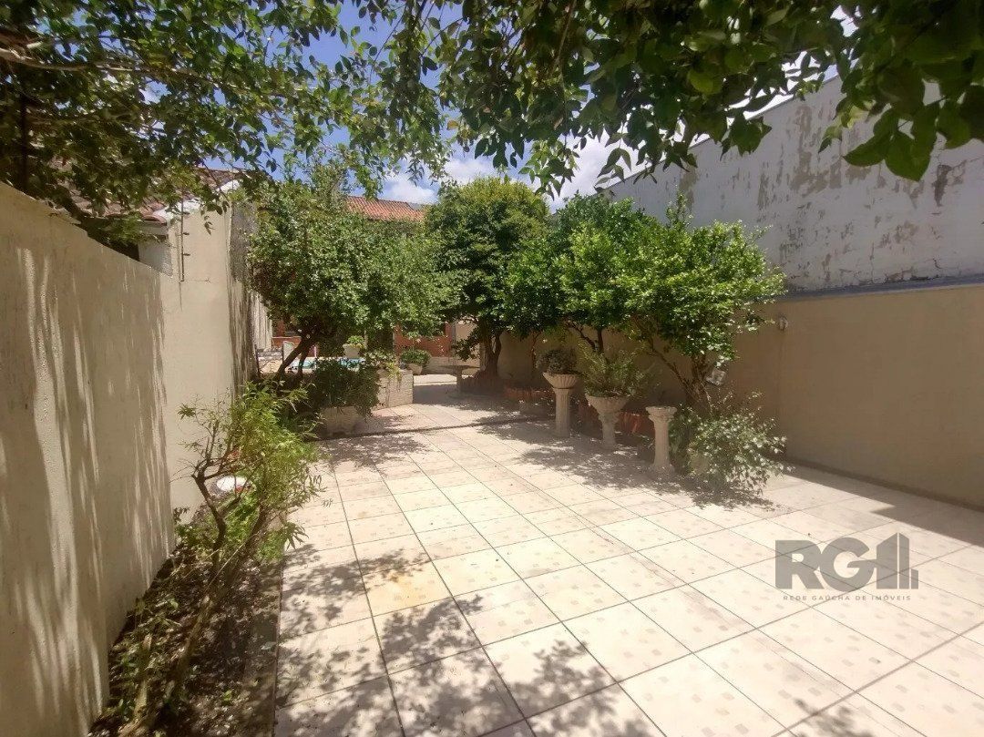 Casa à venda com 4 quartos, 245m² - Foto 26