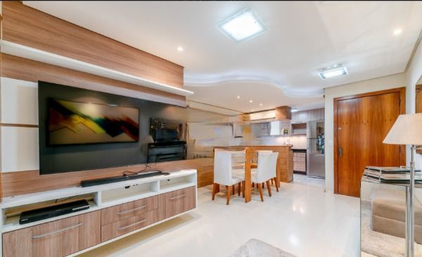 Apartamento, 3 dormitórios no bairro Cristal em Porto Alegre para Comprar