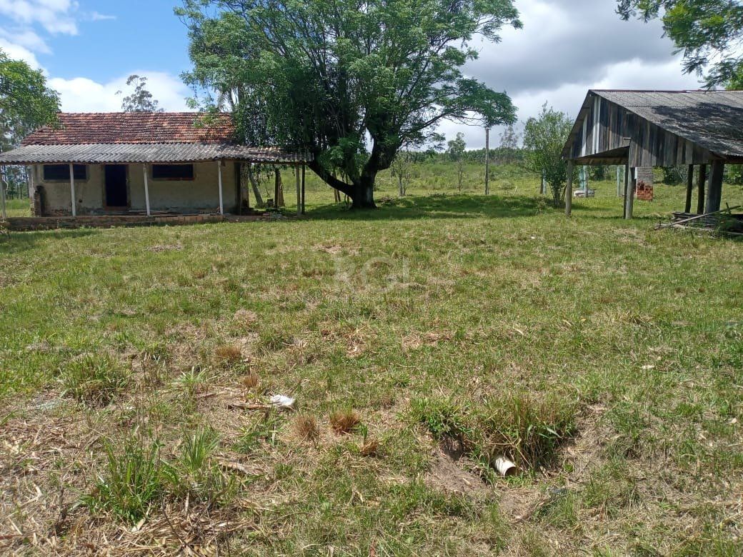 Sítio à venda com 3 quartos, 76m² - Foto 2