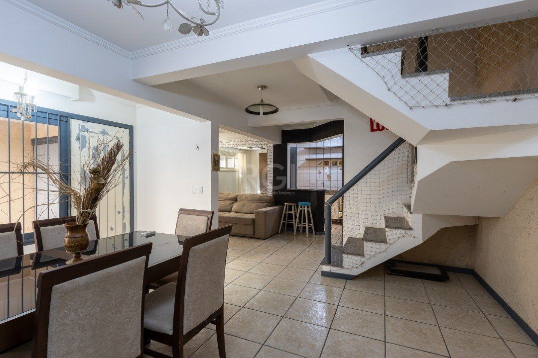 Casa de Condomínio à venda com 3 quartos, 197m² - Foto 9
