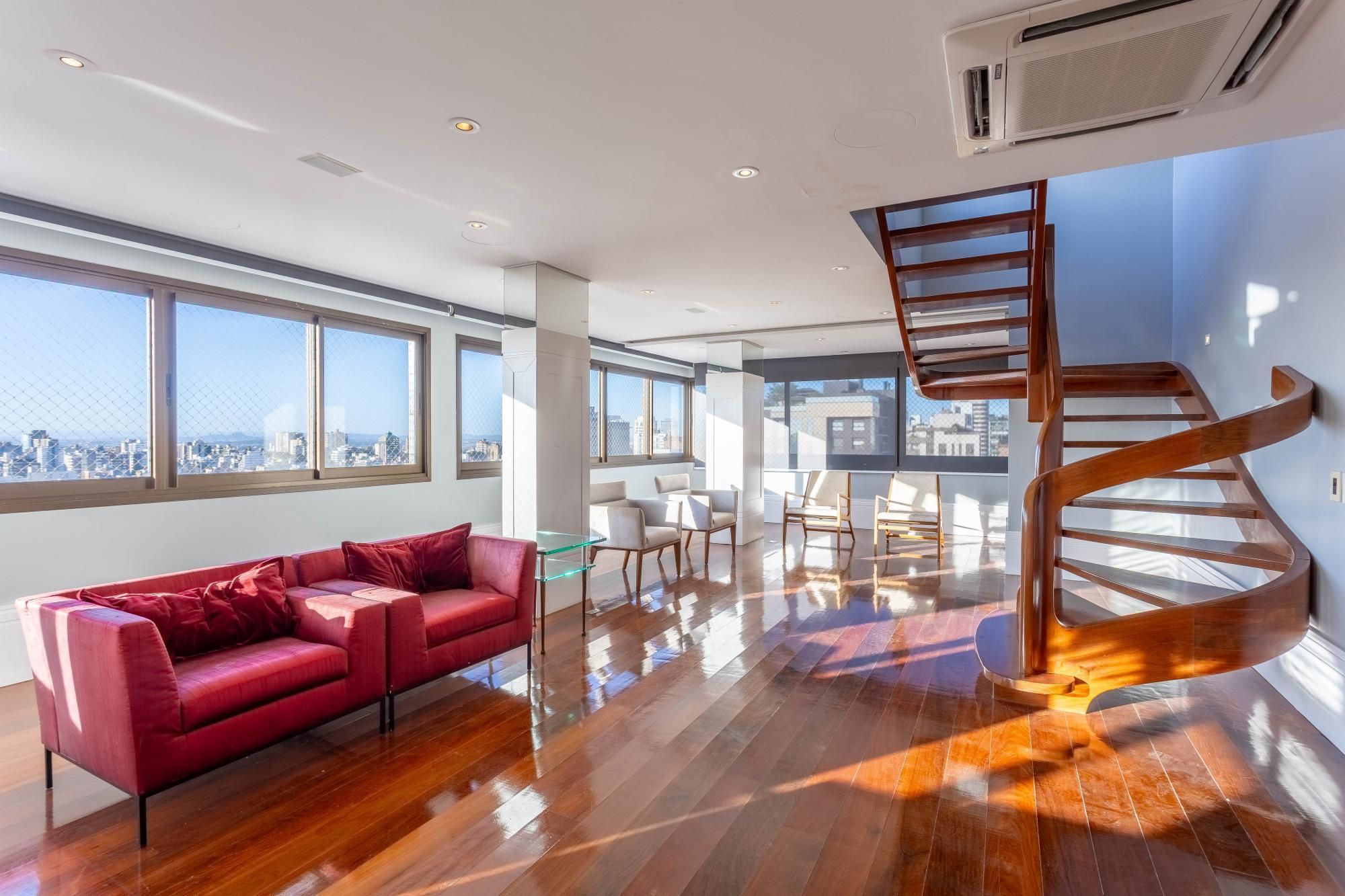 Apartamento para alugar em Mont 'Serrat com 6 quartos, 6 vagas e ótima localização — foto 2