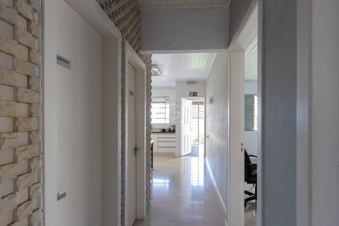 Casa à venda com 5 quartos, 199m² - Foto 14
